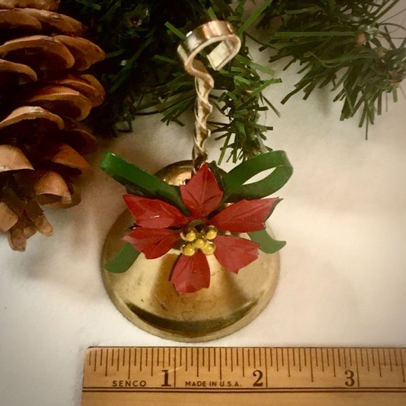 Vintage George Good Brass Bell With Christmas Poinsettia and Bow - Picture 4 of 4